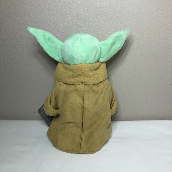 Disney Star Wars: The Mandalorian '(Baby Yoda) Stuffed Toy Plush 11 Inch - Picture 4 of 11